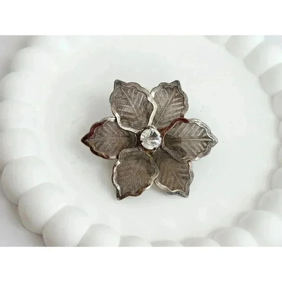 Silver Tone Rhinestone Adorned Vintage Snowflake  / Floral Brooch Pin - Picture 1 of 8